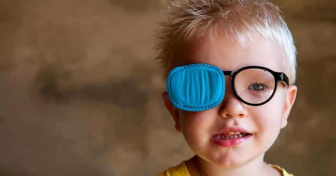 Jak wygląda zez u niemowlaka? Objawy, typy i co warto wiedzieć