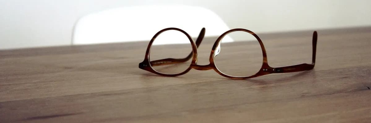 Astygmatyzm kiedy się pojawia? Poznaj przyczyny i objawy tej wady