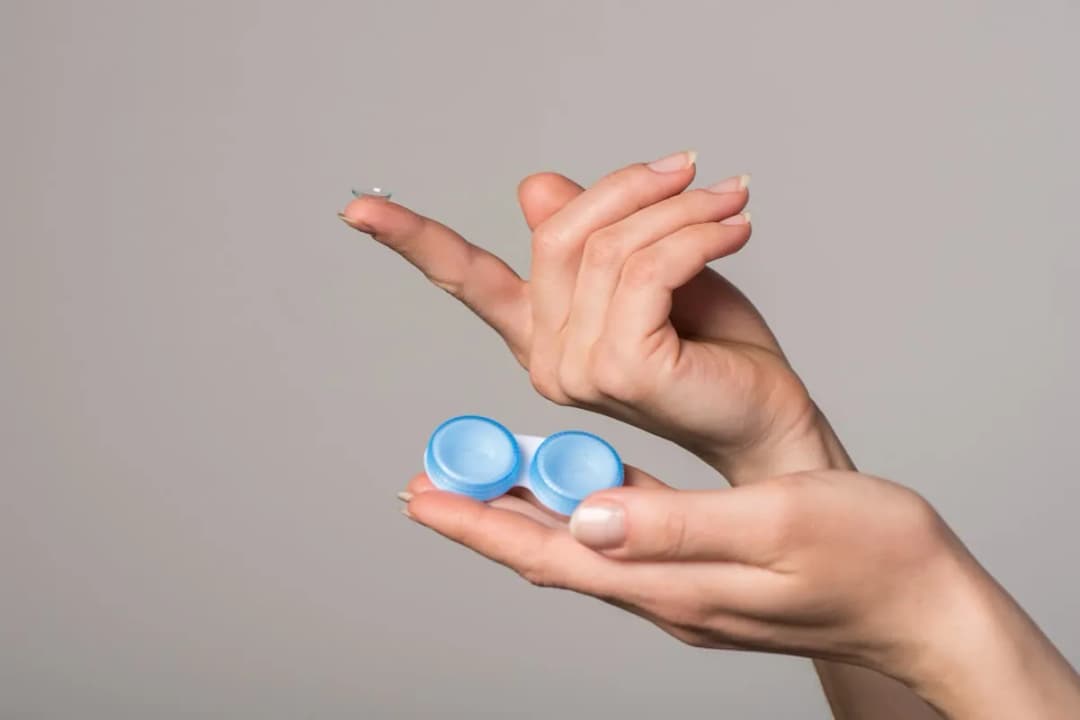 Jakie są dobre soczewki miesięczne, które zapewnią komfort i zdrowie oczu