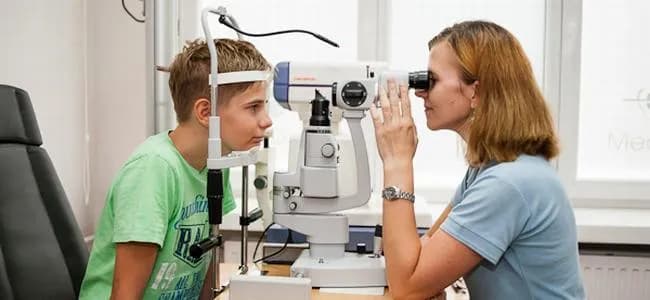 Dr Mrugacz okulista: aktualne miejsca przyjęć i godziny konsultacji