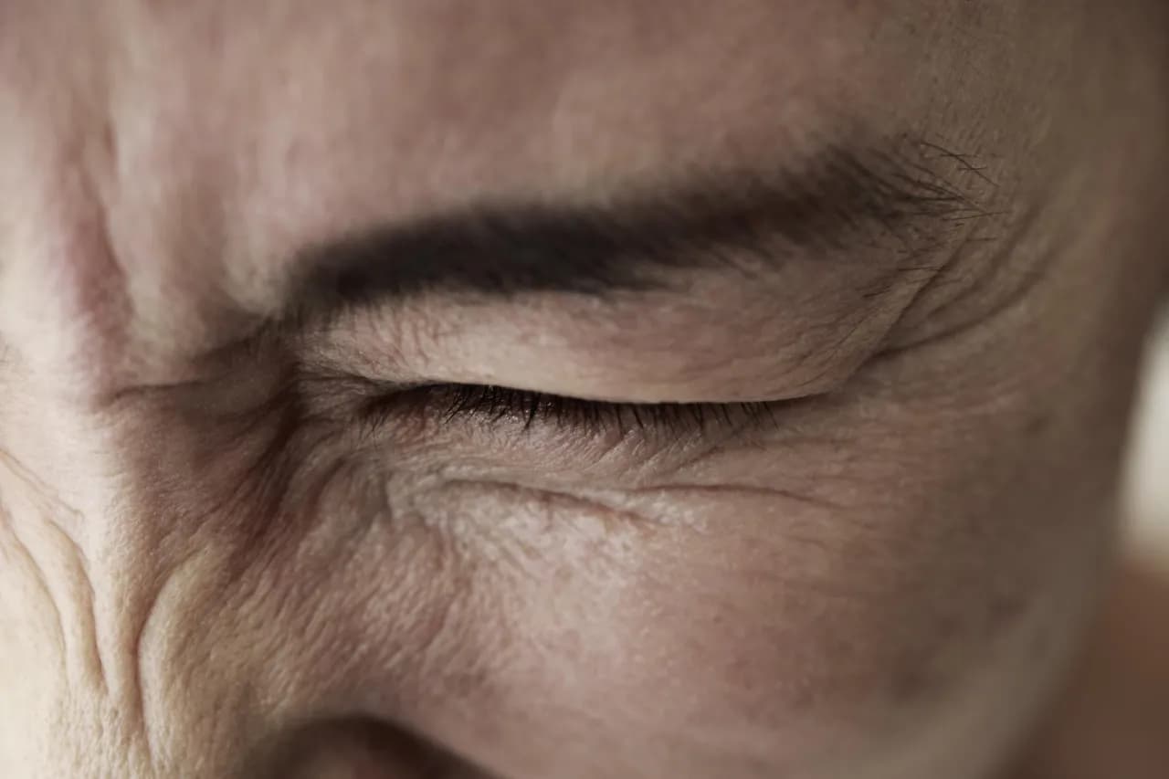 Zez pozorny - co to jest, jak go rozpoznać i uniknąć problemów z oczami