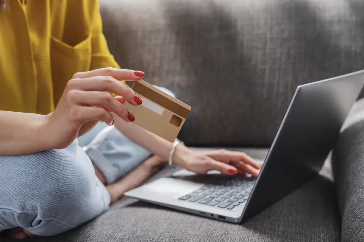 Jak Działają Sklepy w Platformach Gier Online: Wymiana Punktów Lojalnościowych na Nagrody i Przywileje