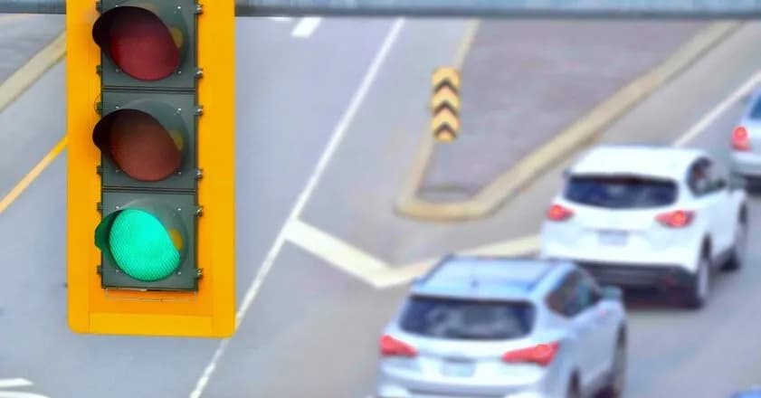 Z czego wynika daltonizm i jak wpływa na postrzeganie kolorów?